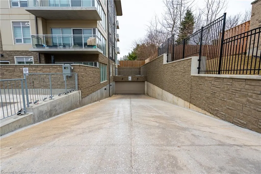 16 Markle Crescent, #403
