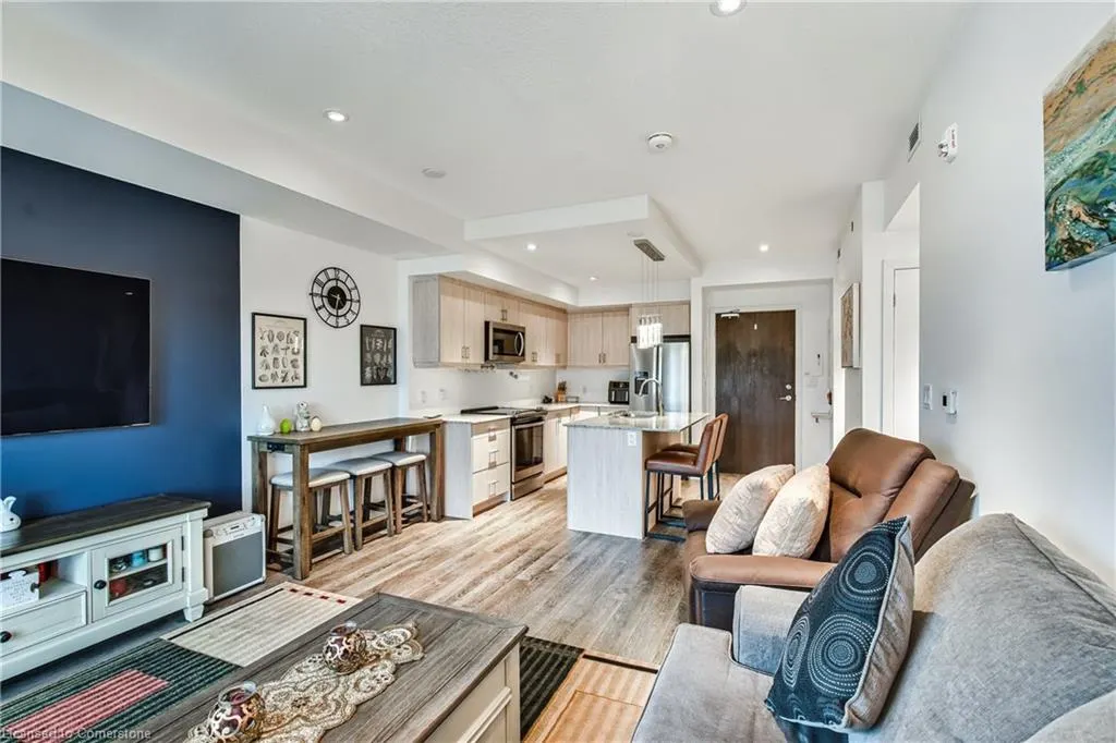 16 Markle Crescent, #403