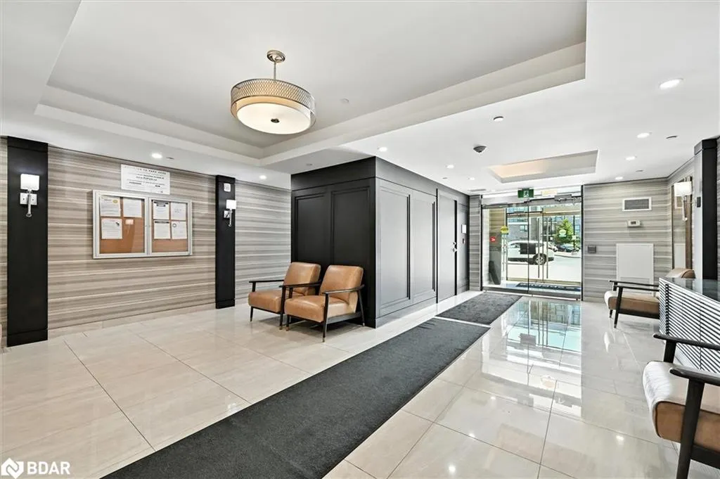 125 Shoreview Place, #316
