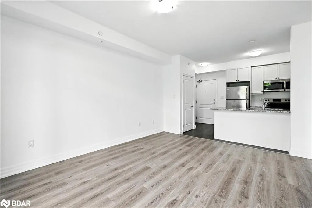 125 Shoreview Place, #316