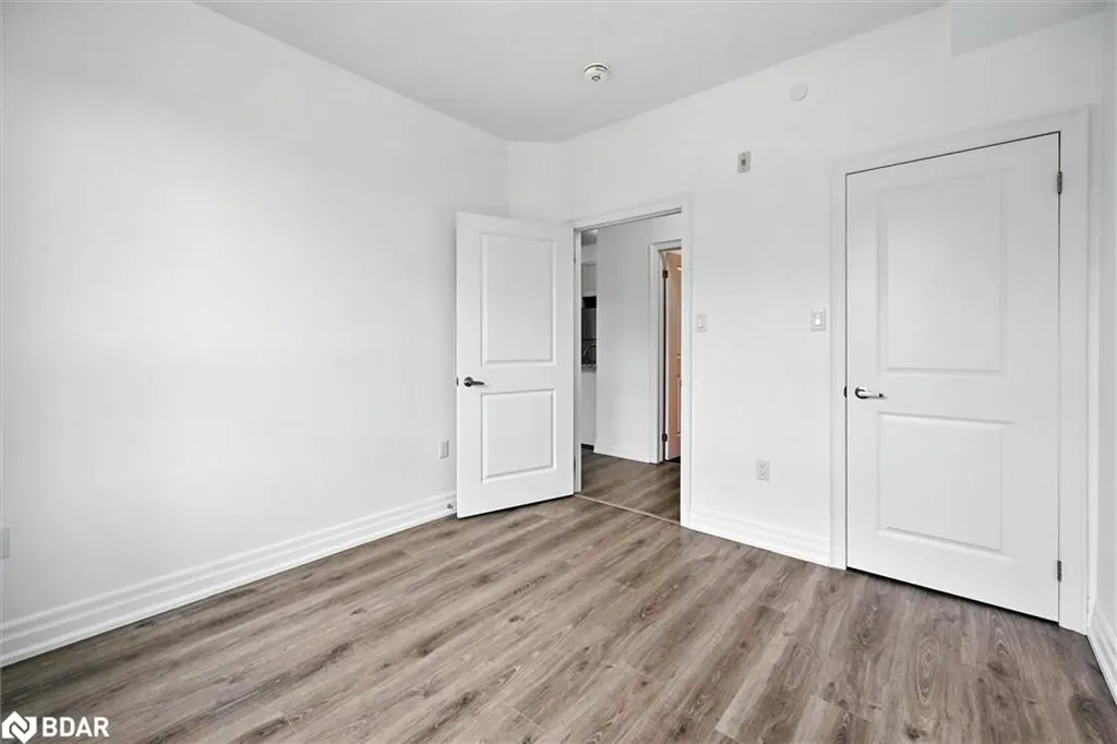 125 Shoreview Place, #316