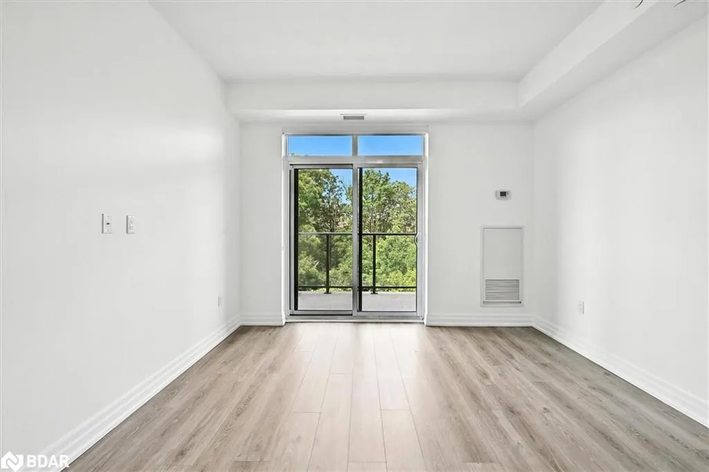 125 Shoreview Place, #316
