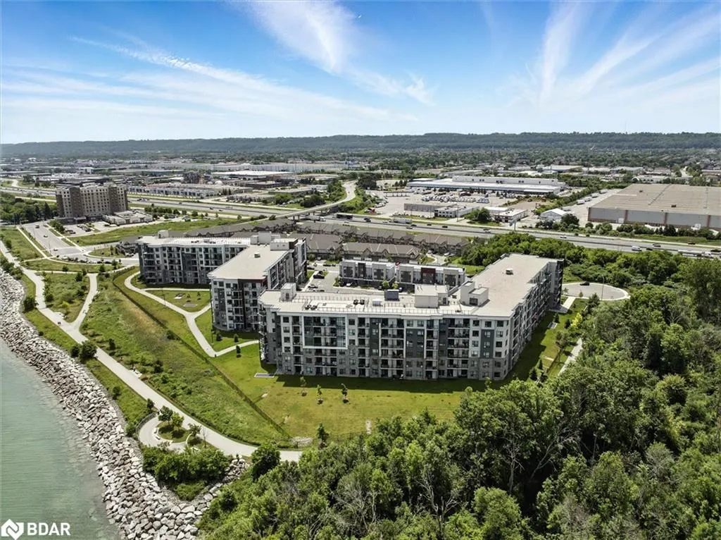 125 Shoreview Place, #316