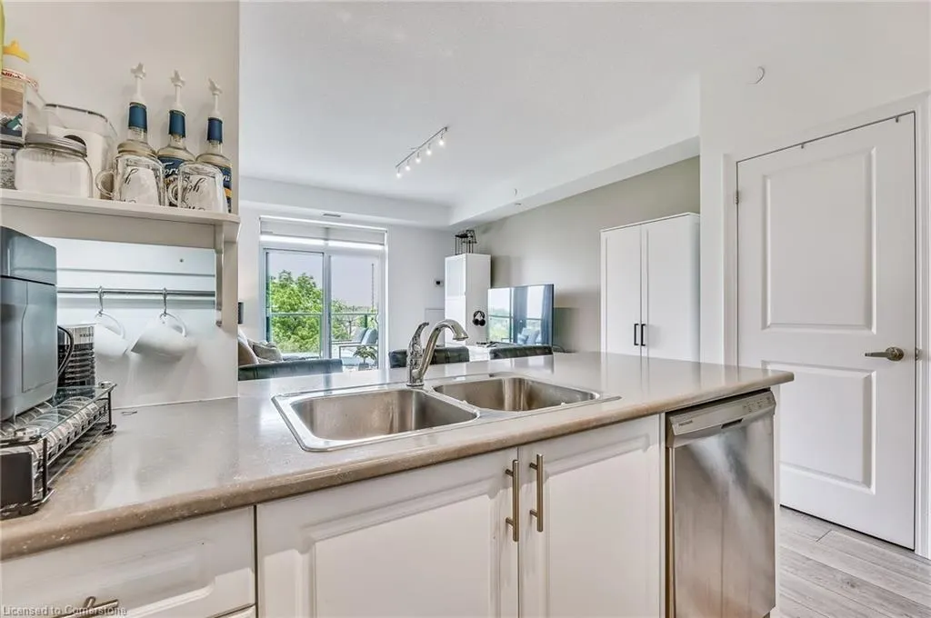 125 Shoreview Place, #514