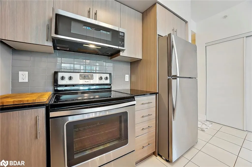 10 Concord Place, #412
