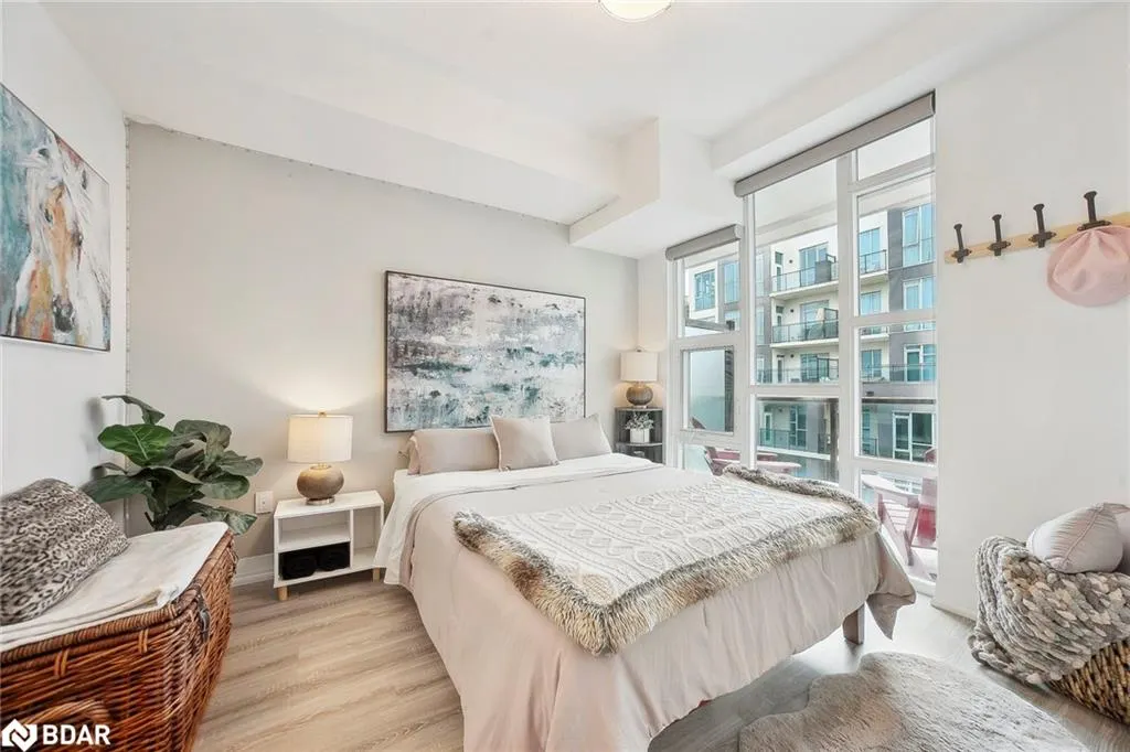 10 Concord Place, #412