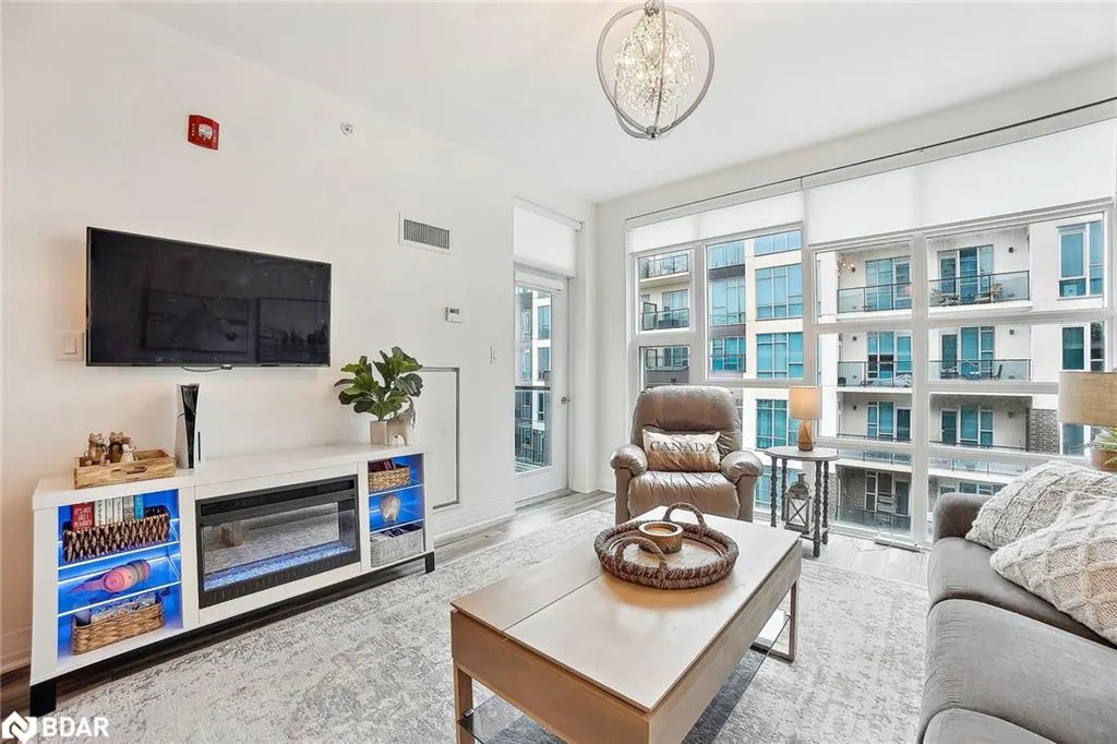 10 Concord Place, #412