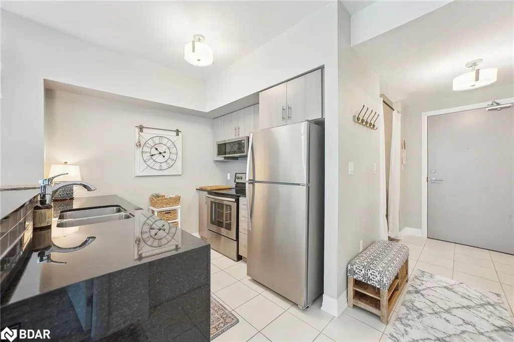 10 Concord Place, #412