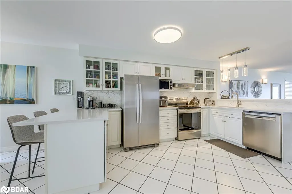 515 North Service Road, #31