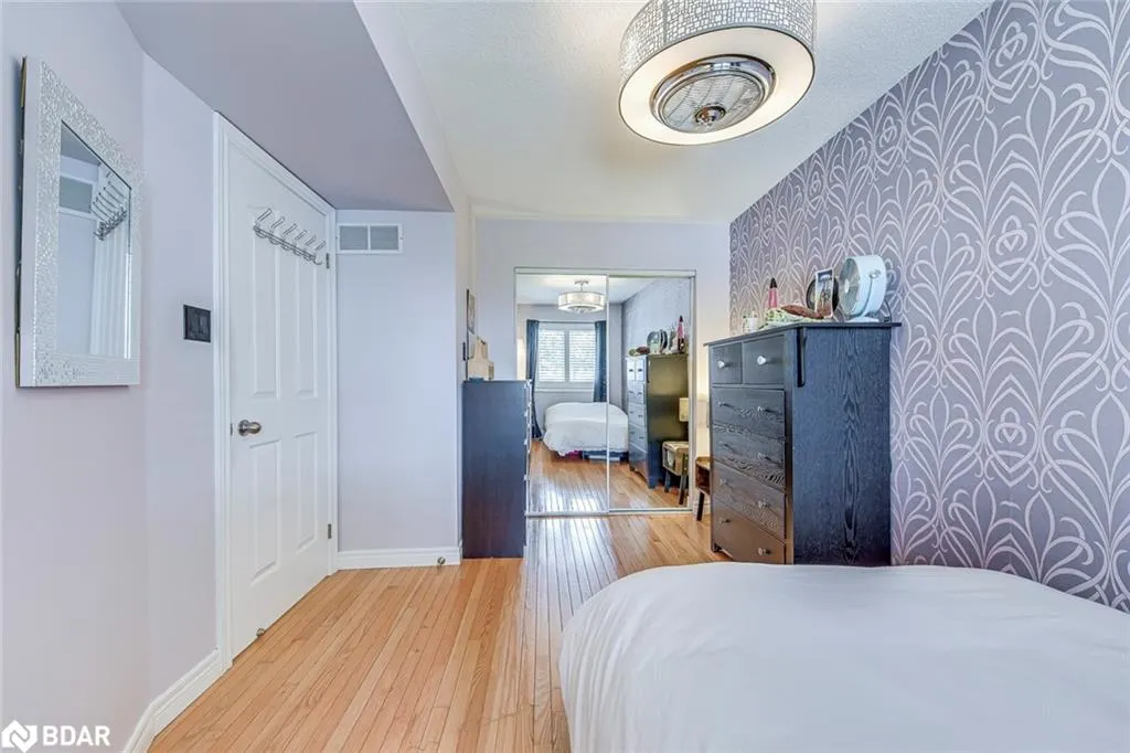 515 North Service Road, #31