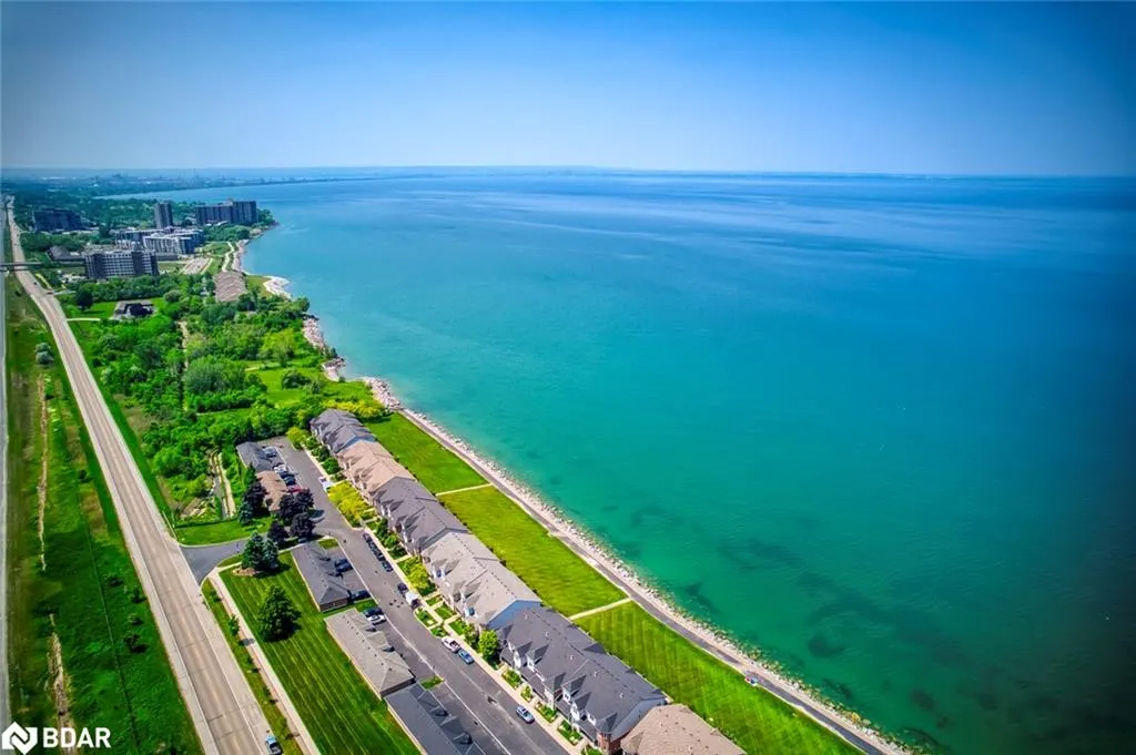515 North Service Road, #31