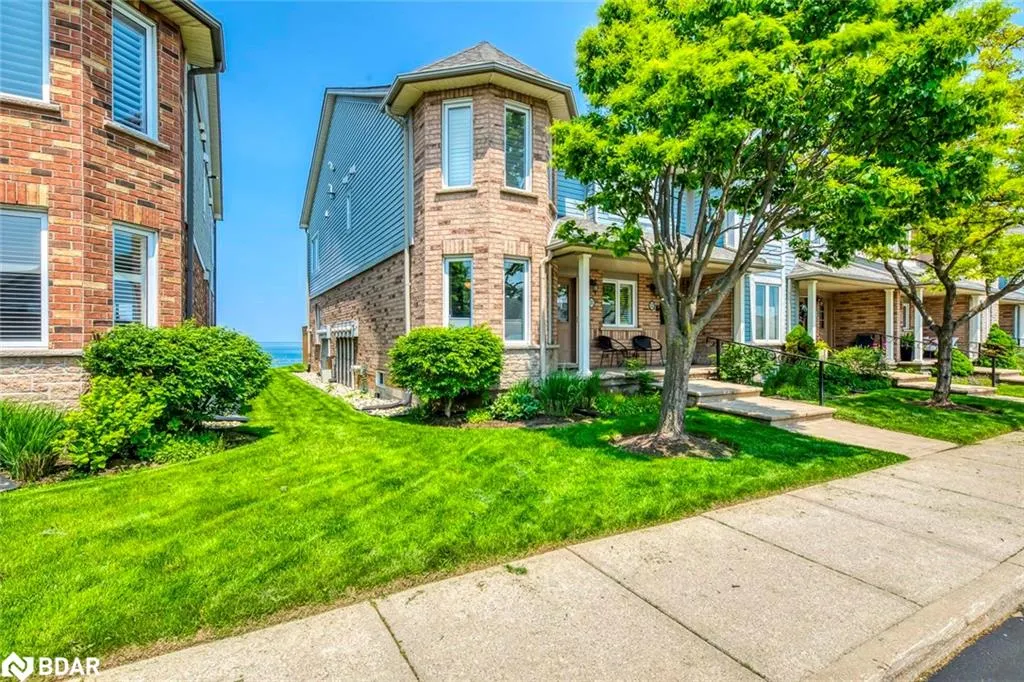 515 North Service Road, #31