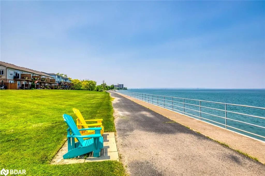 515 North Service Road, #31