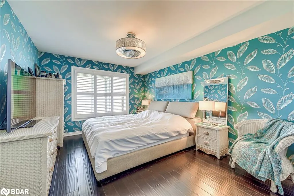515 North Service Road, #31