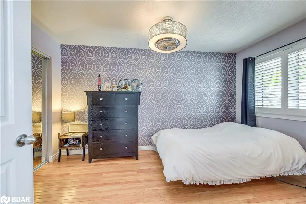 515 North Service Road, #31