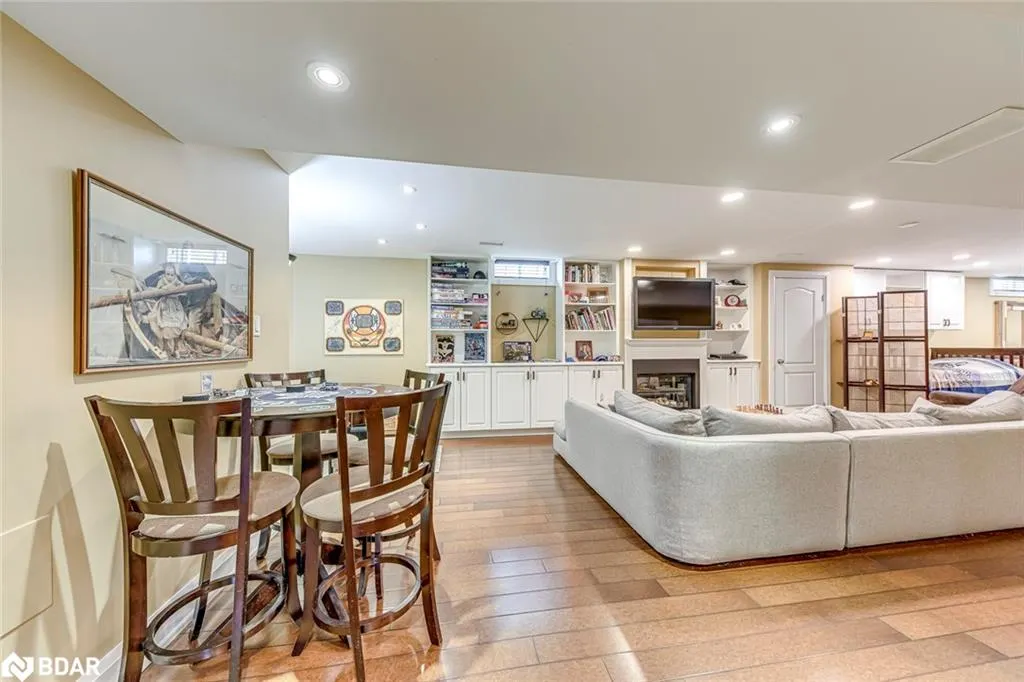 515 North Service Road, #31