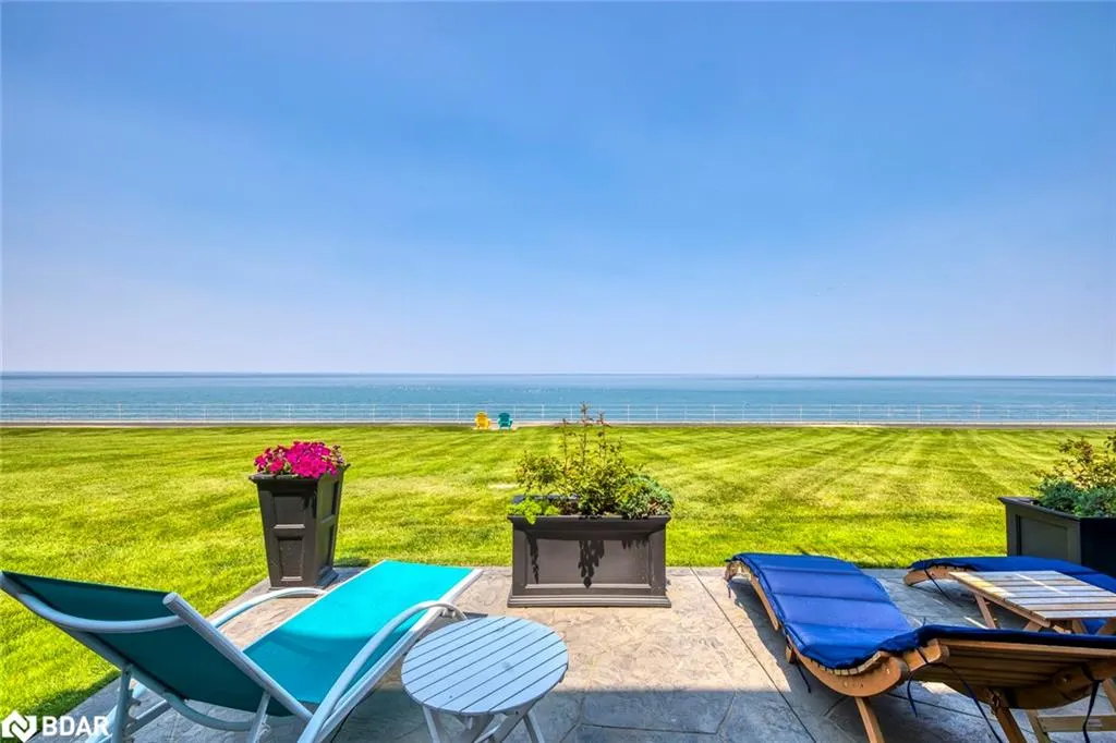 515 North Service Road, #31