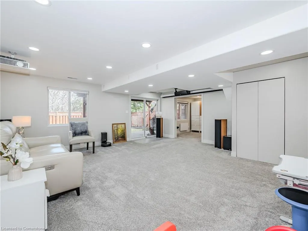 3 Gibbs Crescent