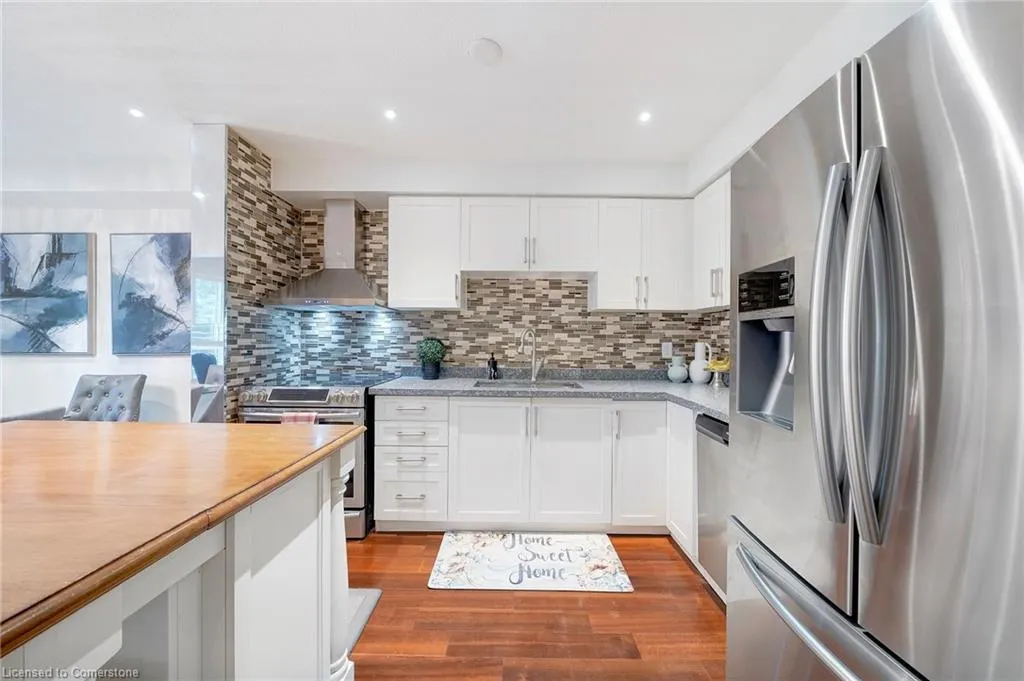 800 Paramount Drive, #28