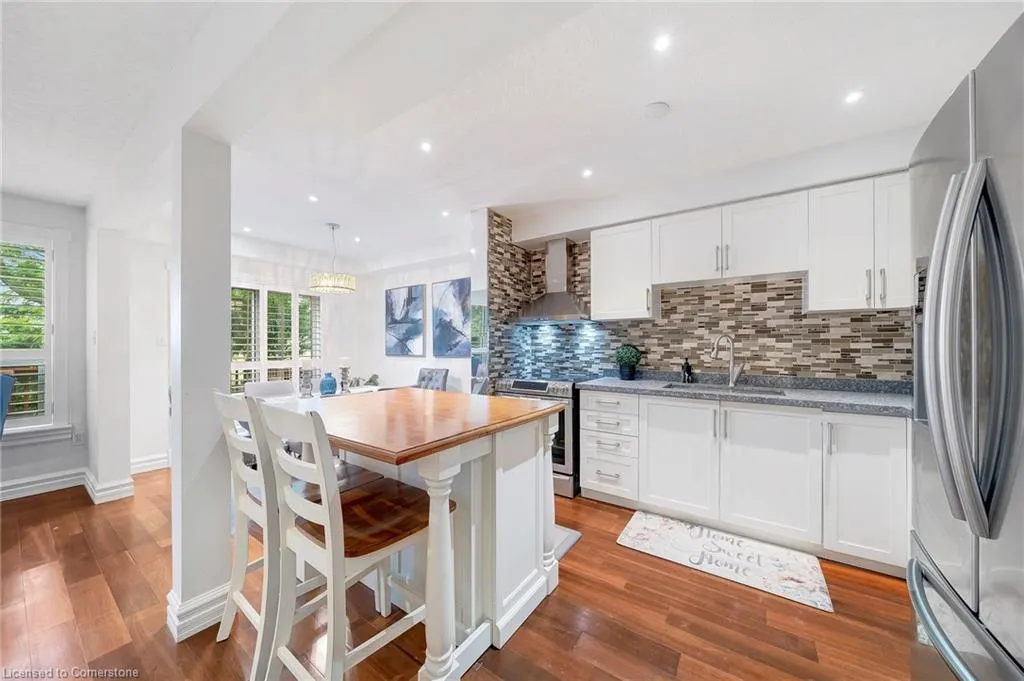800 Paramount Drive, #28