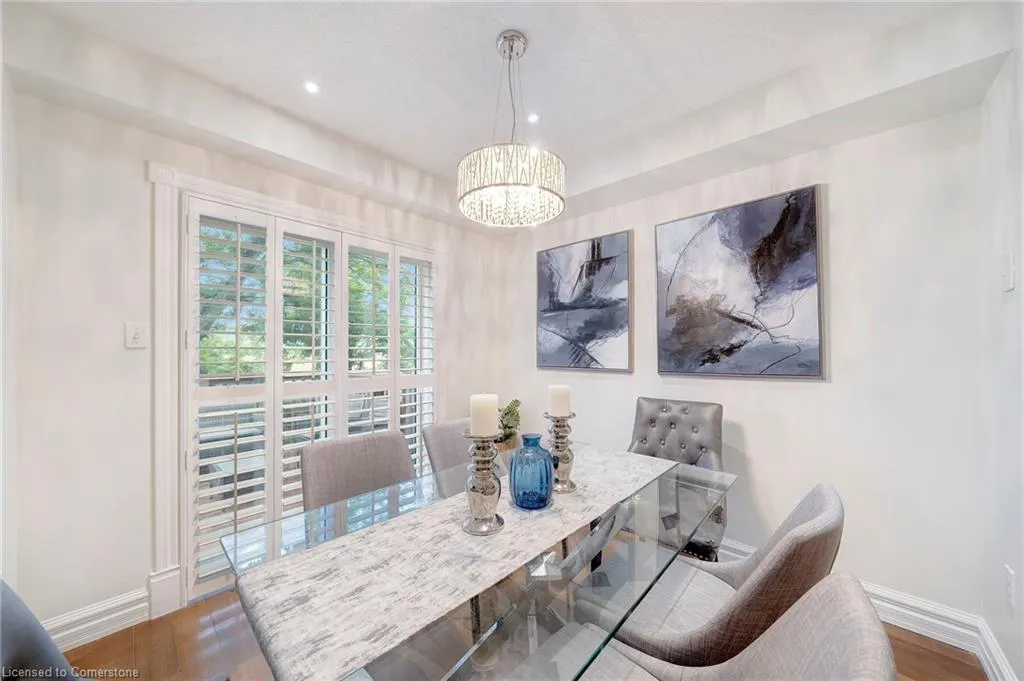 800 Paramount Drive, #28