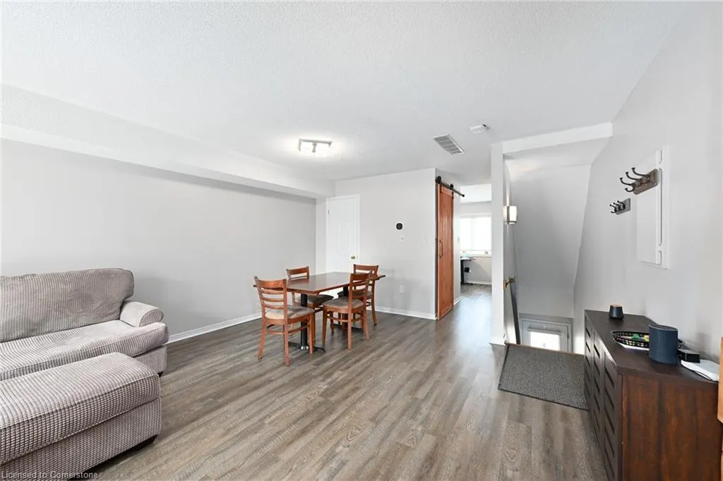 511 Highway 8 Street, #209