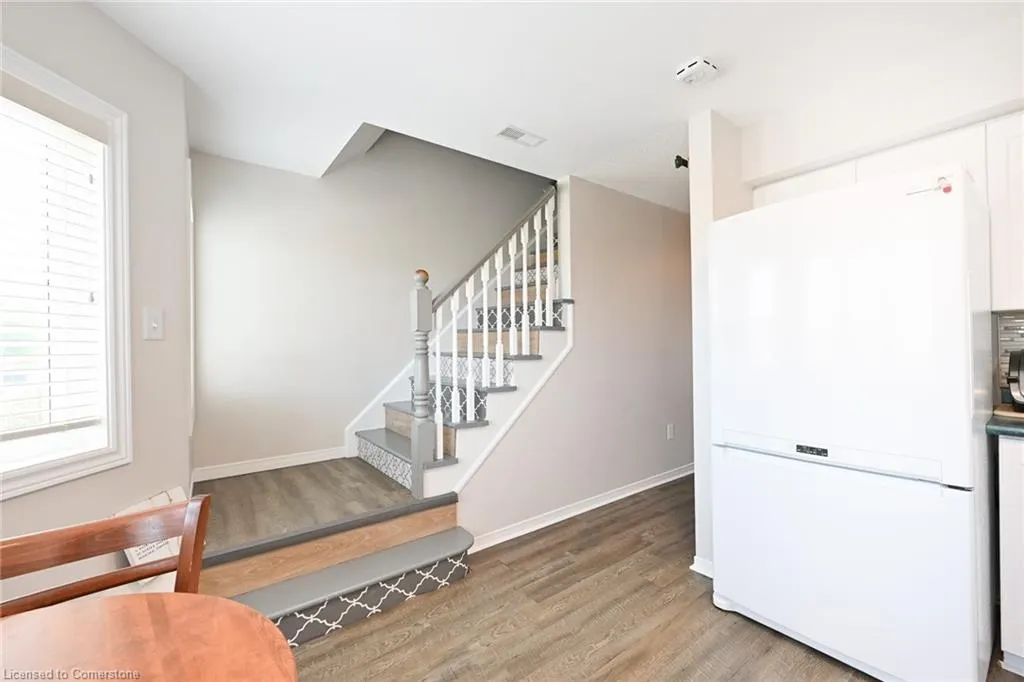 511 Highway 8 Street, #209