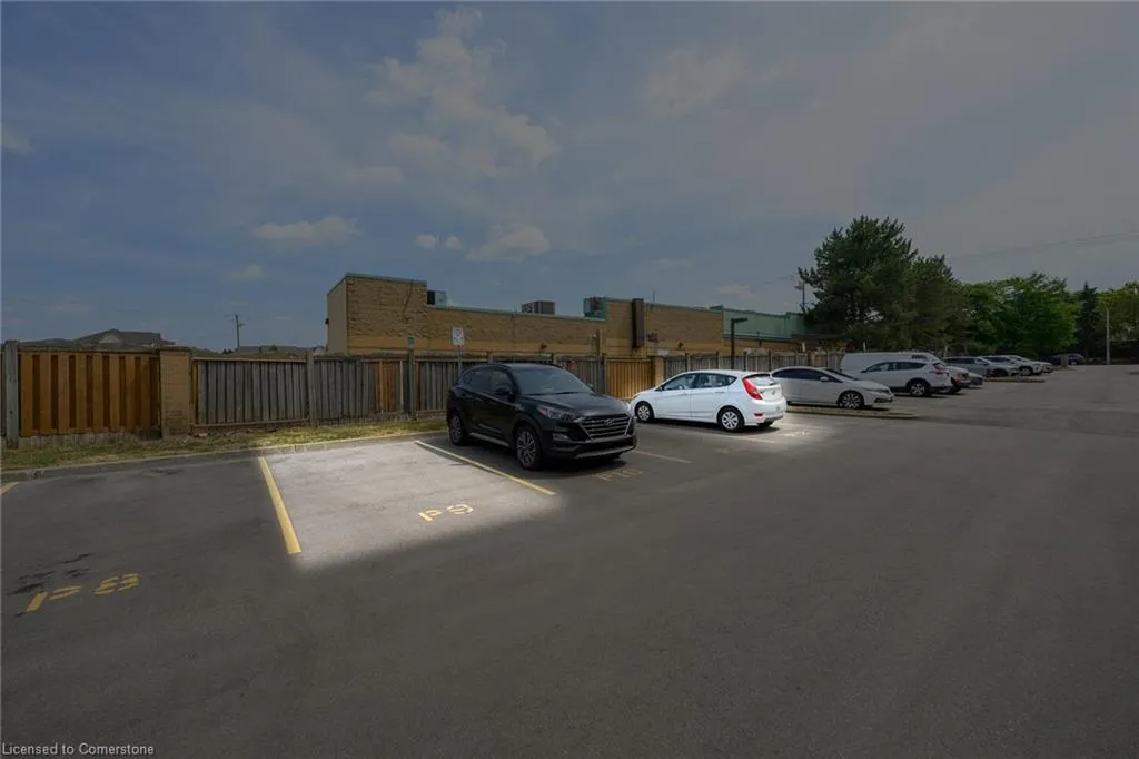 511 Highway 8 Street, #209