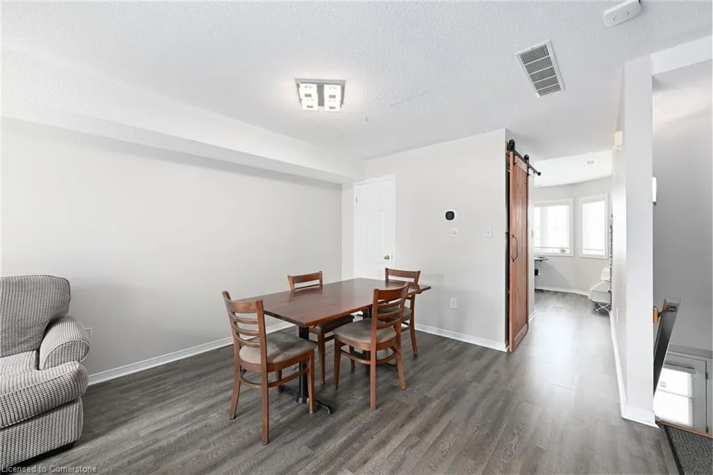 511 Highway 8 Street, #209