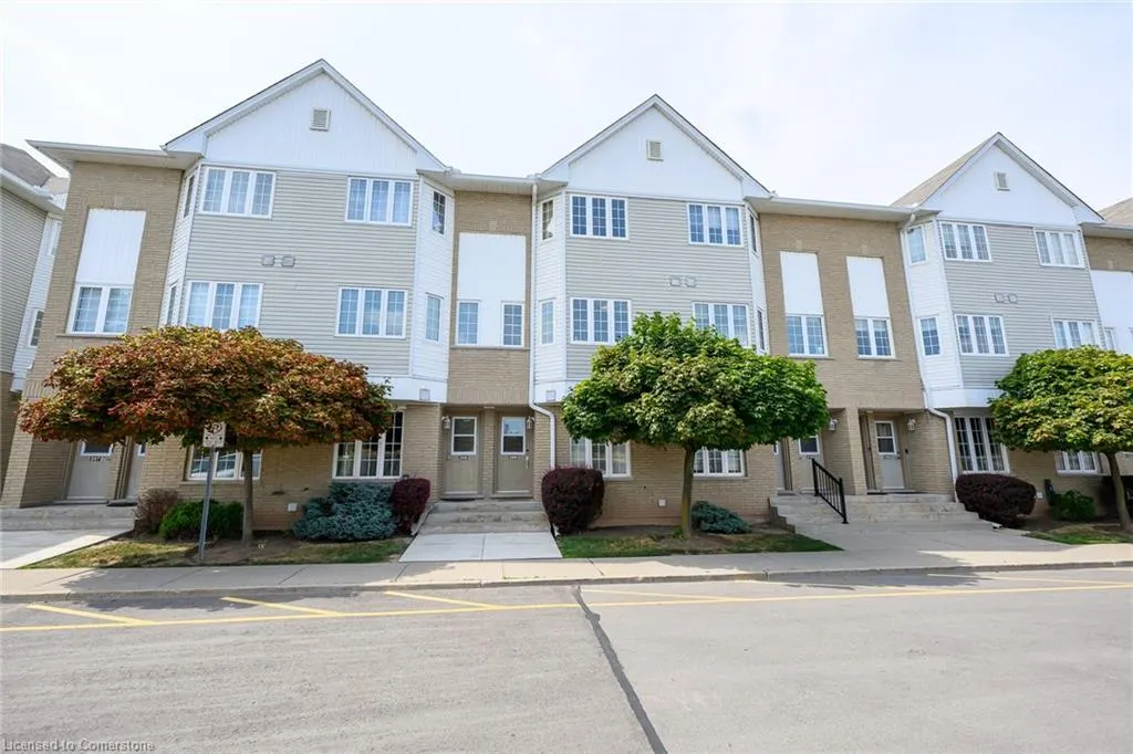 511 Highway 8 Street, #209