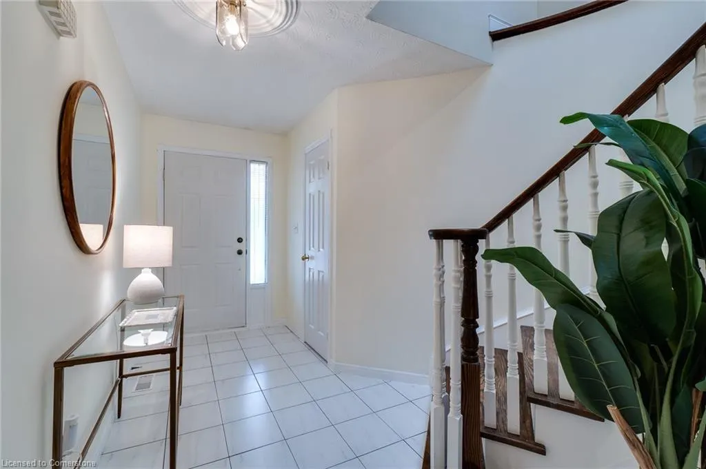 1205 Lamb's Court, #7