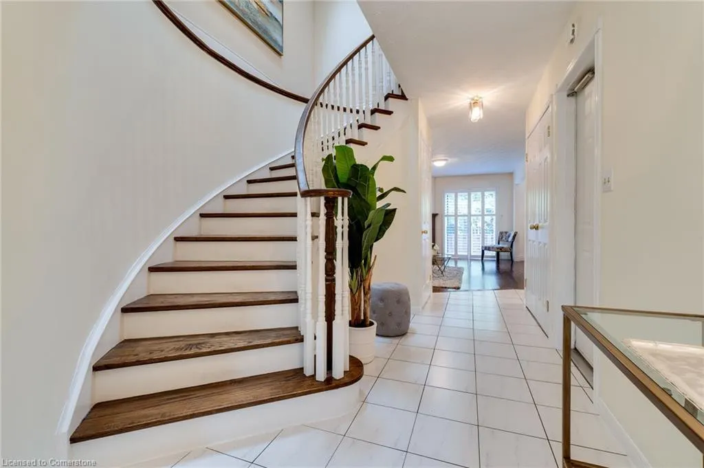 1205 Lamb's Court, #7