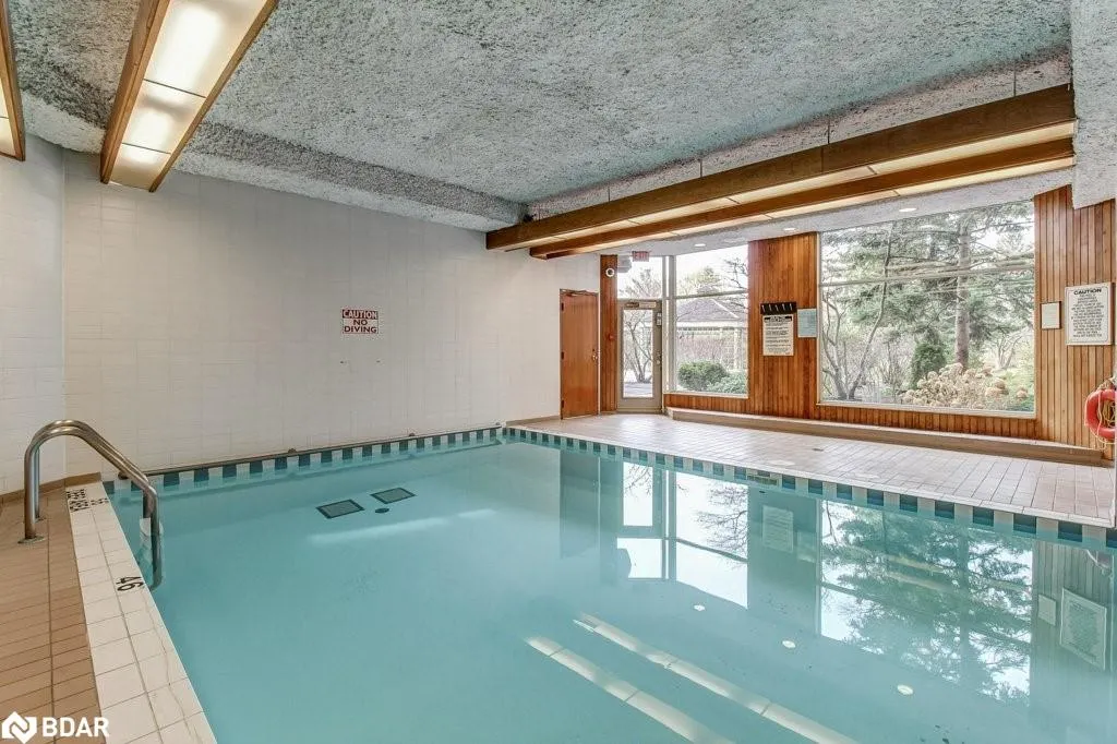 2511 Lakeshore Road W, #720