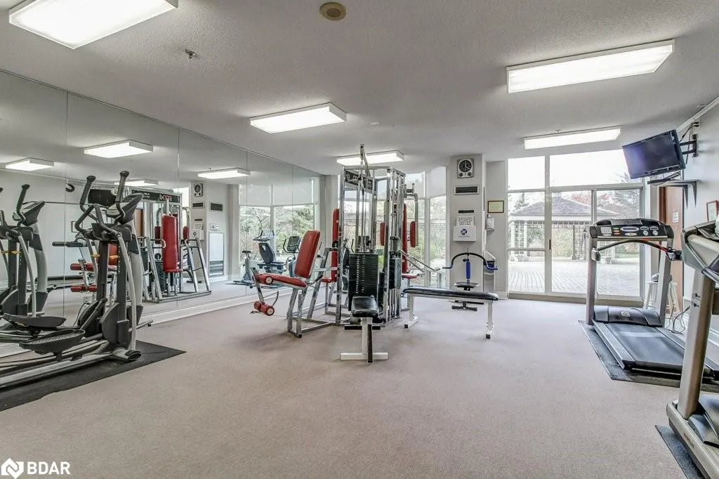 2511 Lakeshore Road W, #720