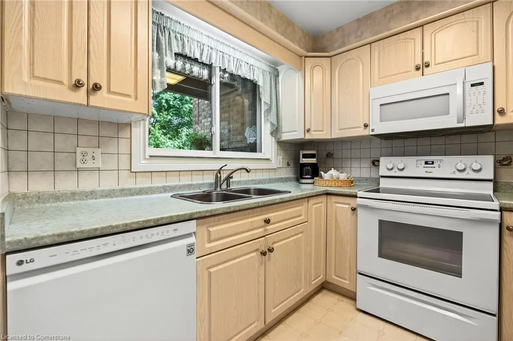 1552 Kerns Road, #4