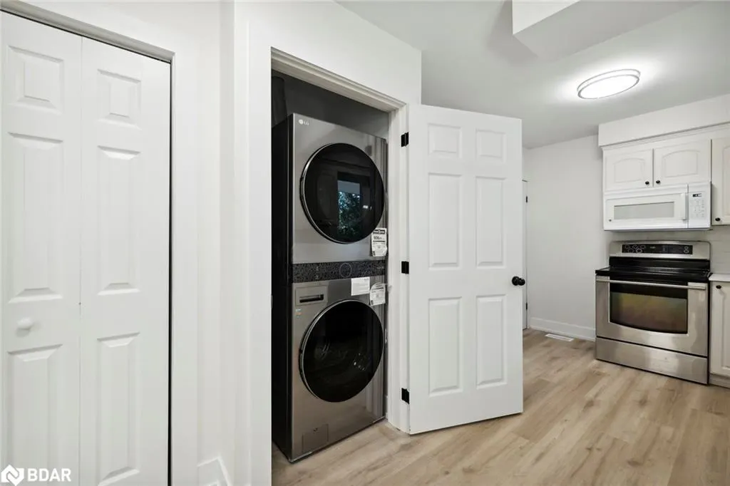 87 Leaside Drive, #Upper