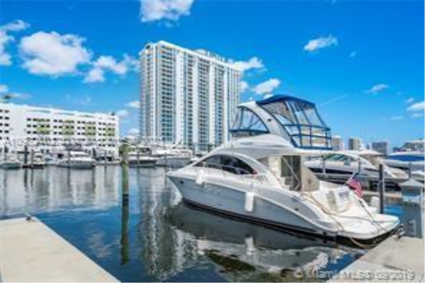17211 Biscayne Blvd 104, Miami