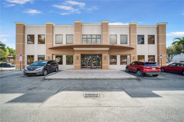 14750 SW 26th St, Miami