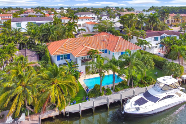 6870 Sunrise Pl, Coral Gables