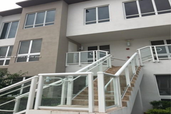 10280 NW 63RD TERRACE, Doral