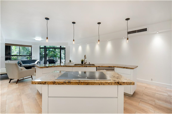 181 Crandon Blvd, Key Biscayne
