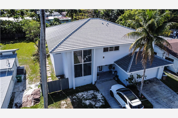 350 NE 116th St, Miami