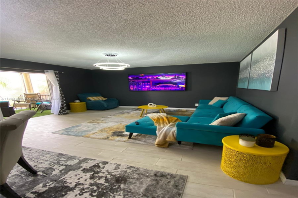 3330 Spanish Moss Terrace, Lauderhill