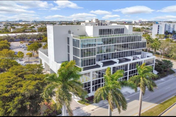 10450 NW 33rd St, Doral