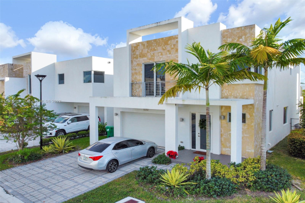 10350 NW 68th Terrace, Doral