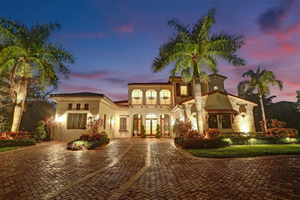 9881 Sundance Ct, Parkland