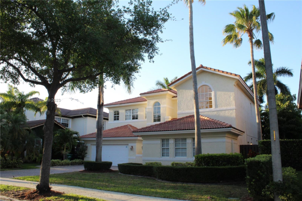 11213 NW 71st Ter, Doral