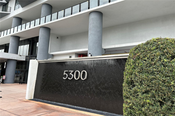 5300 Paseo Blvd, Doral