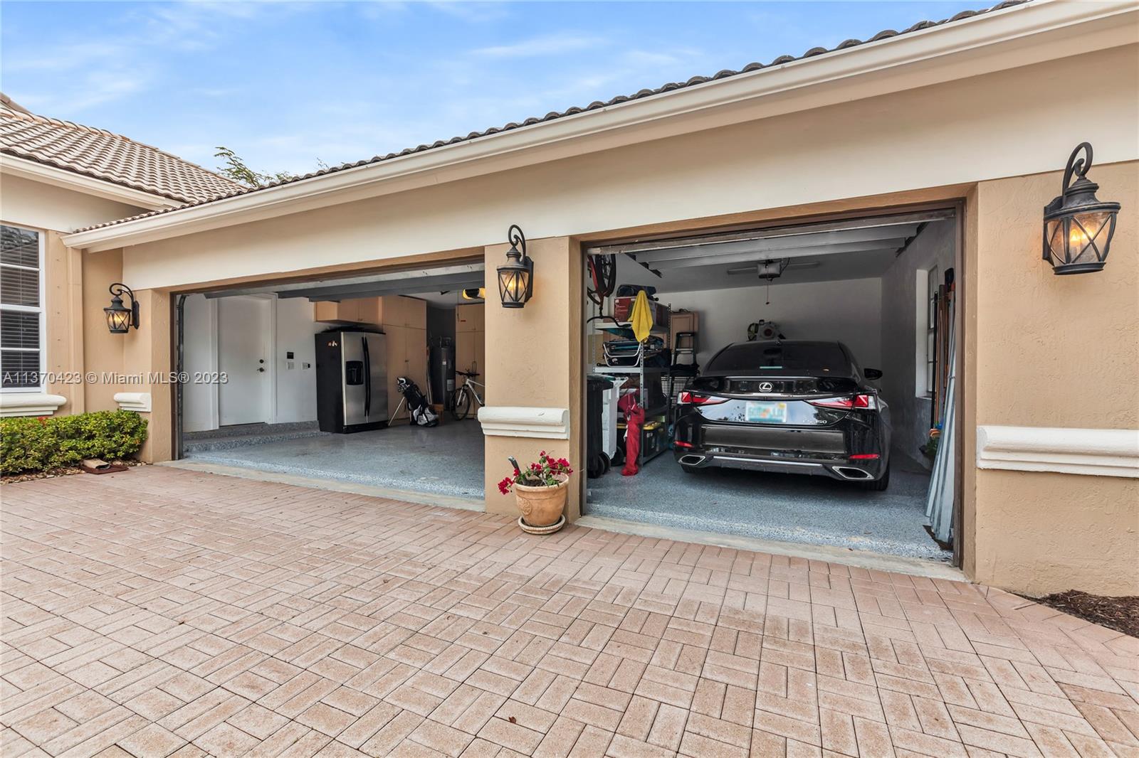 Listing A11370423 - Large Photo # 4
