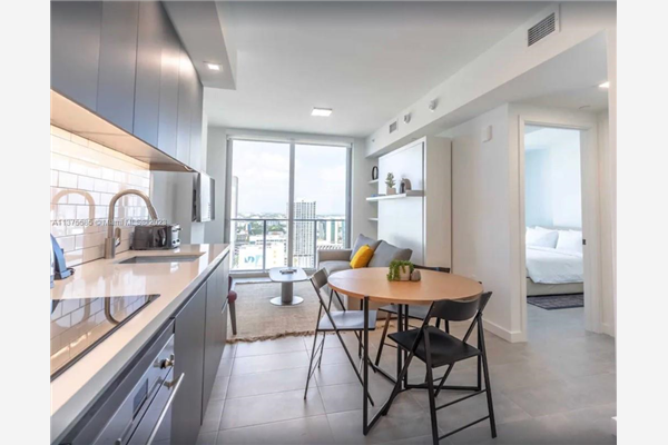 A11375585, Miami